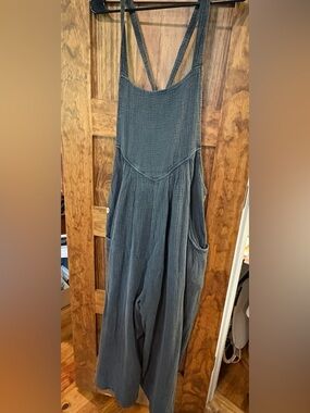 easel Charcoal Textured Sleeveless Jumpsuit